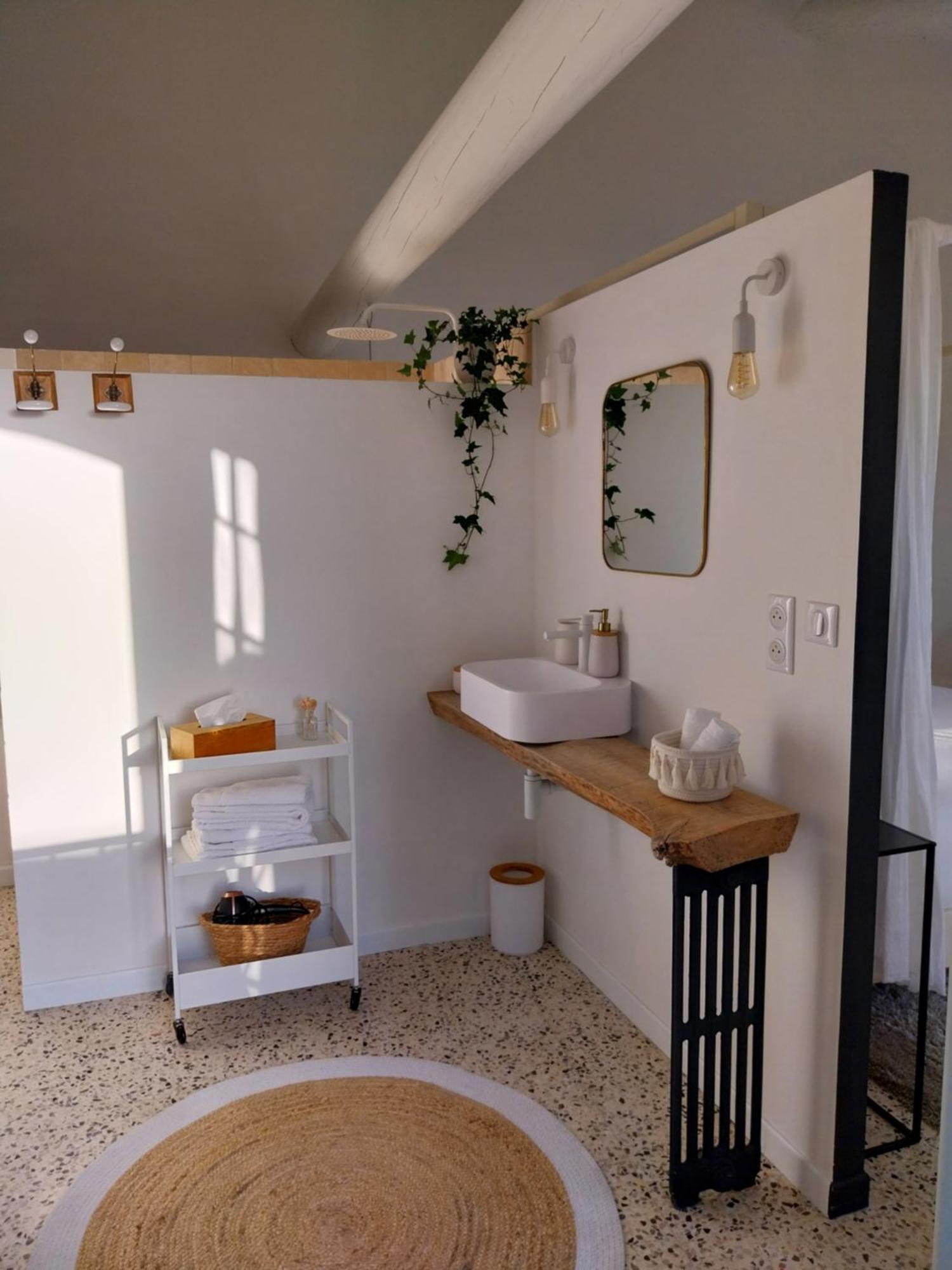 La Villa 1777 Lagnes Dış mekan fotoğraf